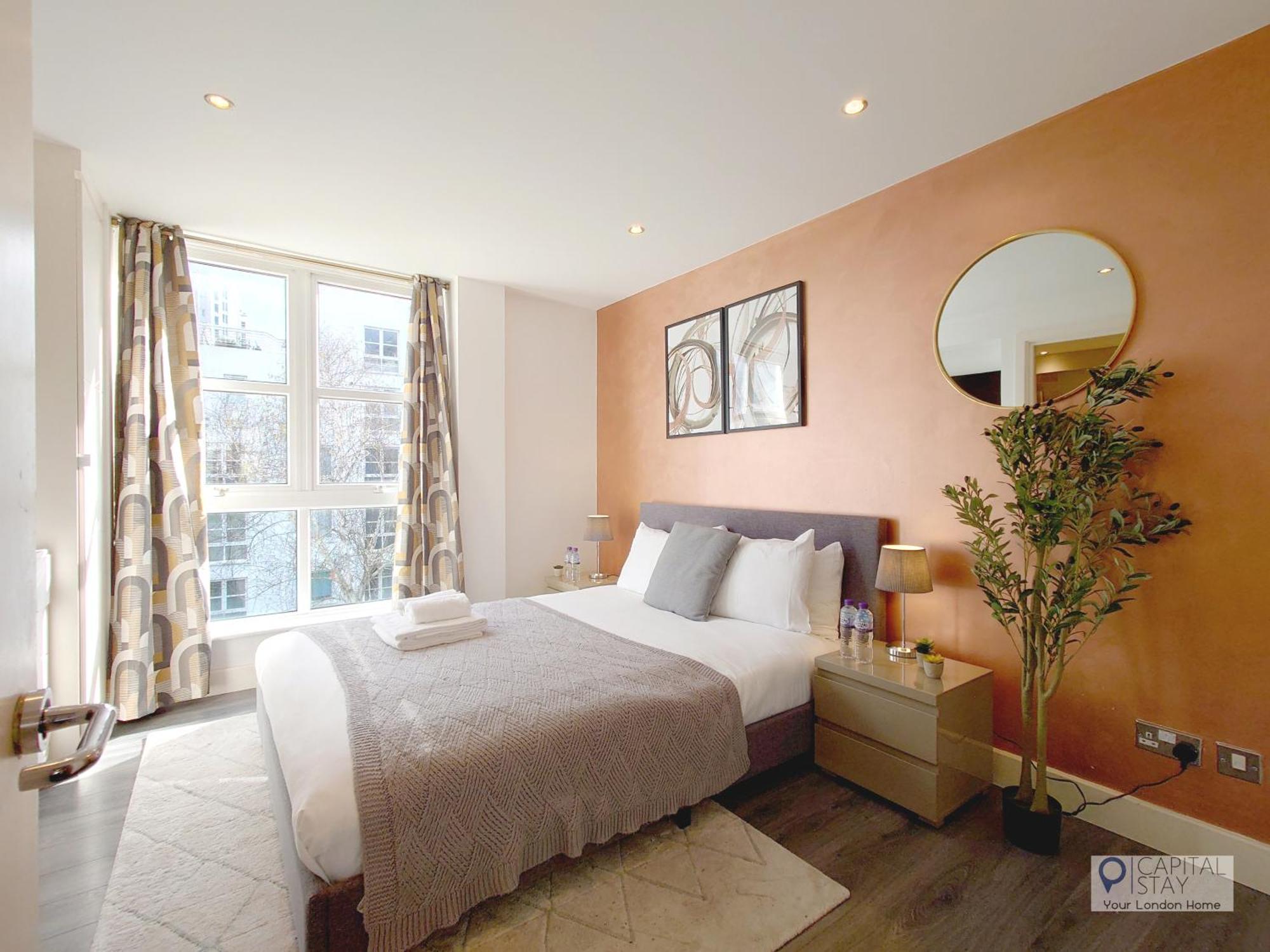 Deluxe Serviced Two Bed Apartment
