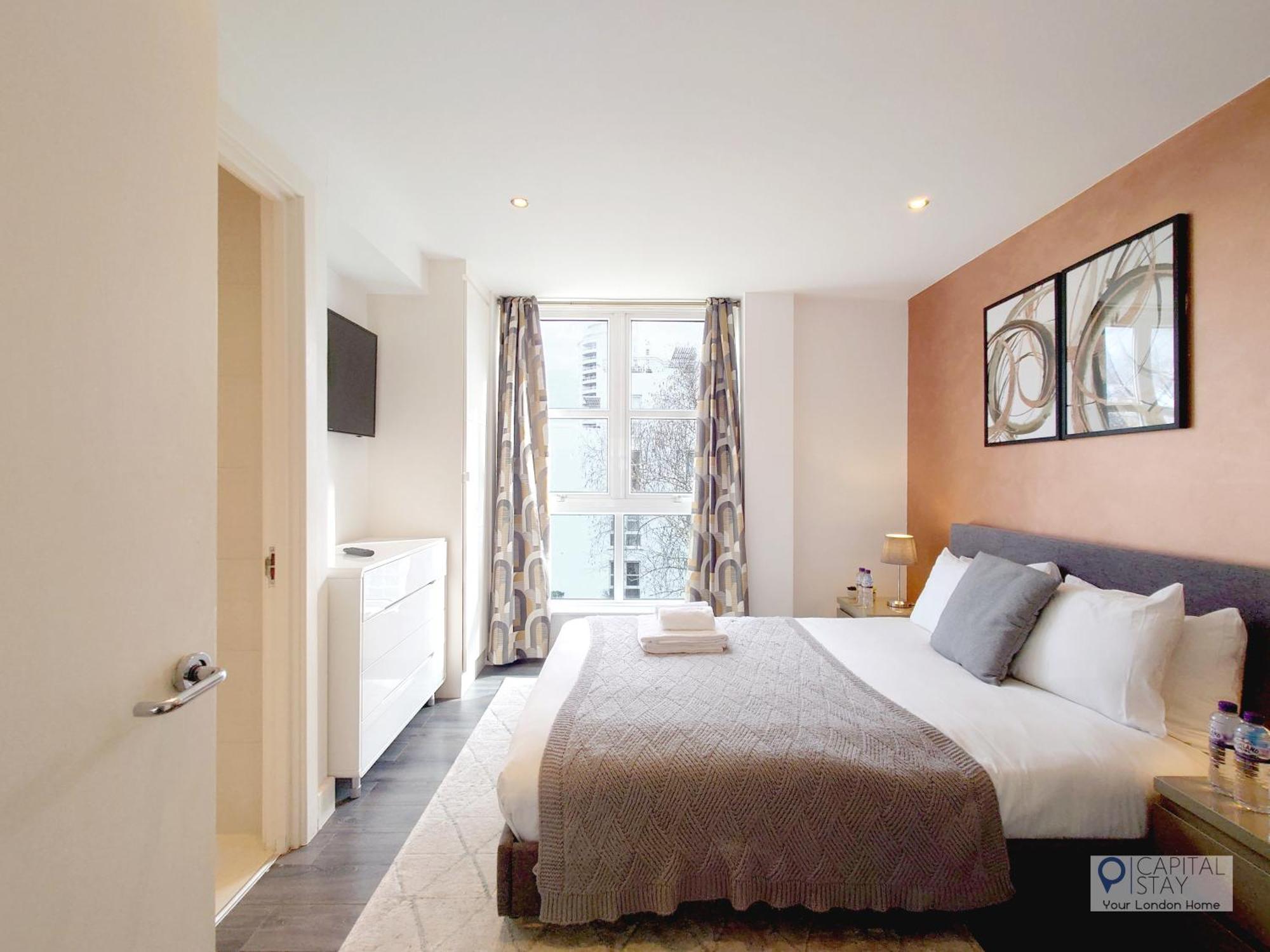 Apartment Deluxe Serviced Two Bed